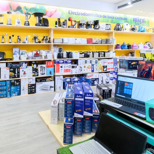 22.07.20. Nueva tienda Miró  Digital Store en Granollers- Foto: Miró